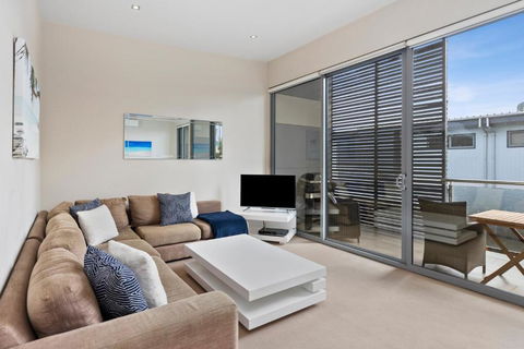 OG- By The Sea, 400m To Beach - Lismore Accommodation 1