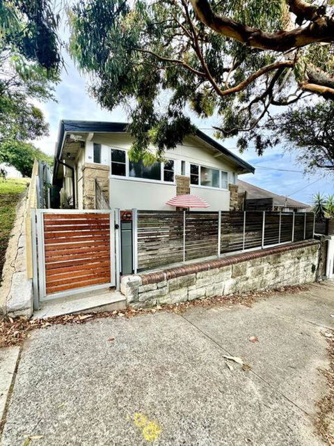 One Bed Apartment - Coogee Beach - Lismore Accommodation 0
