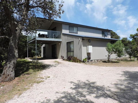 Paradise On The Boulevard - 90 Mile Beach Holiday Home - Lismore Accommodation 2
