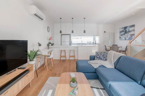 Perfect Port Melbourne Townhouse - Lismore Accommodation 3