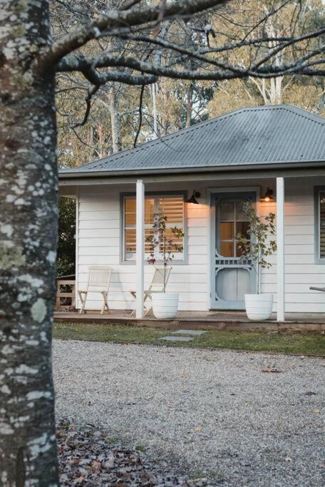 Peony Farm Green Cottage - Lismore Accommodation 0