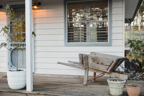 Peony Farm Green Cottage - Lismore Accommodation 2