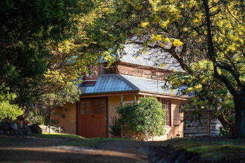 Poets Ode Featuring The Donkey Shed Theatre - Lismore Accommodation 0