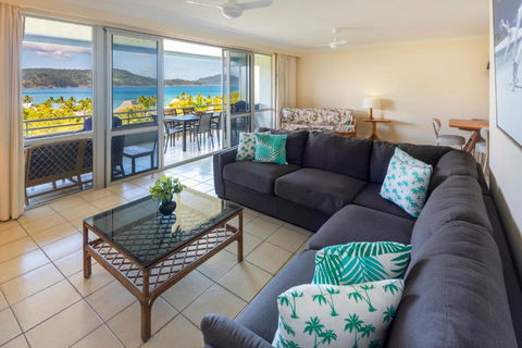 Poinciana 109 & Buggy Hamilton Island - Lismore Accommodation 0