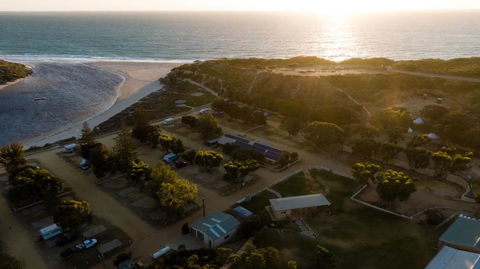 Pure Glamping Guilderton - Lismore Accommodation 1