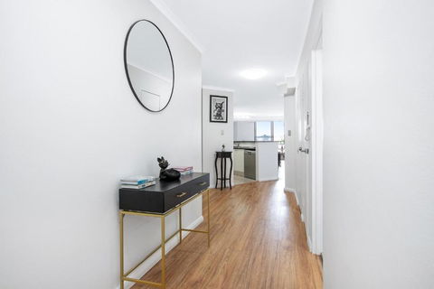 Pyrmont 2 Bed Apartment - Prime Location W Parking - Lismore Accommodation 1