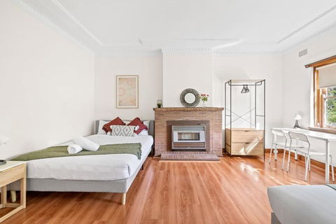 Quadruple Room - Near Transport & Shops - Shared Bathroom - Lismore Accommodation 2