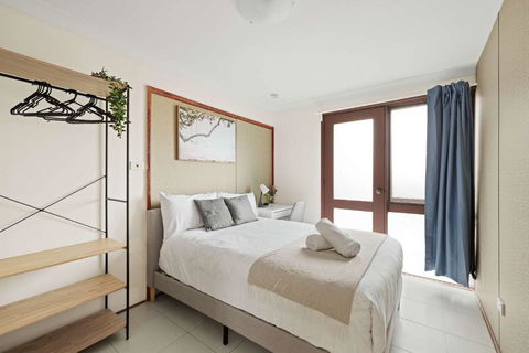 Quaint Double Room - Private Spot At Milperra - Shared Bathroom - Lismore Accommodation 0