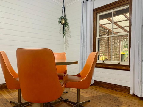 Quarryman Cottage @ 102 - Lismore Accommodation 1