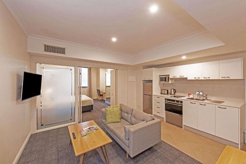 Quality Apartments Adelaide Central - Lismore Accommodation 0