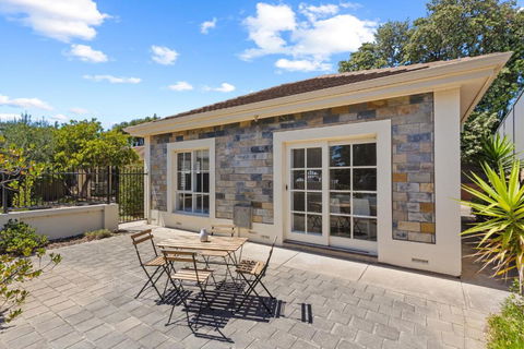 Quiet 2-Bed Retreat With Private Courtyard - Lismore Accommodation 3