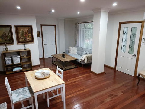 Quiet Nature-Filled Ground Floor Unit - Lismore Accommodation 3