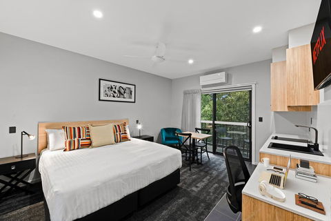 AVENUE MOTEL APARTMENTS - Lismore Accommodation 1