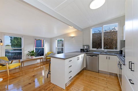 Avery Cottage - Lismore Accommodation 1
