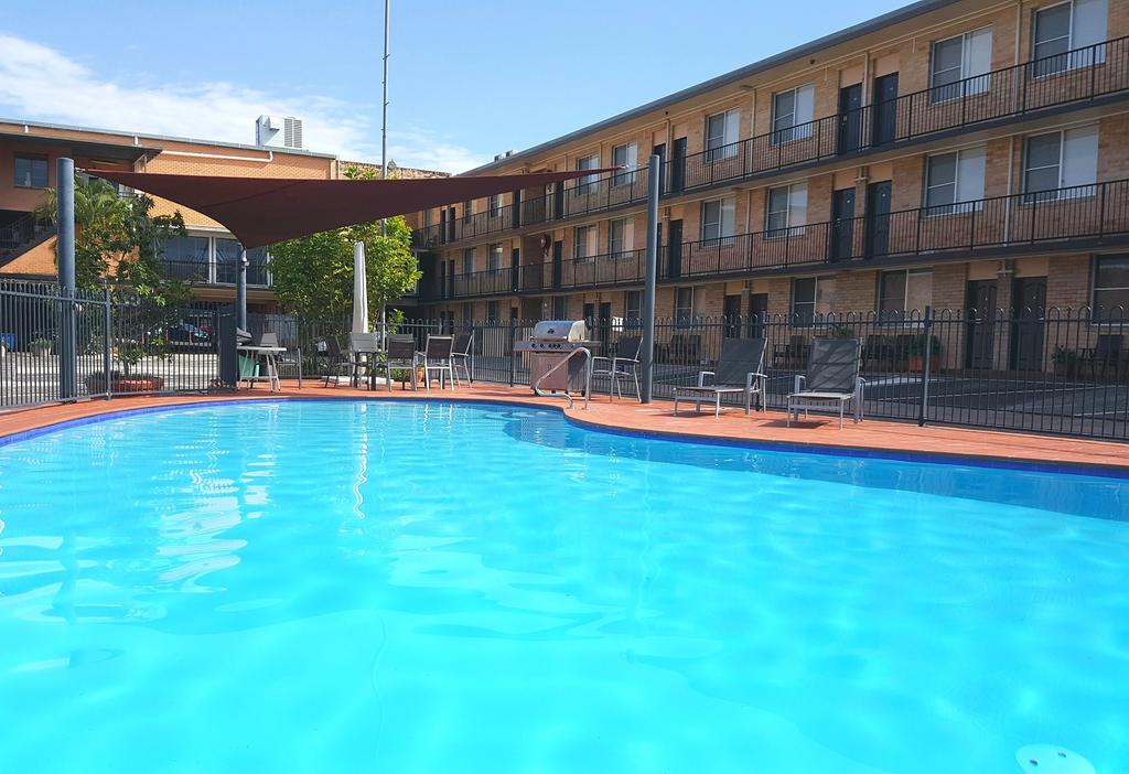 AZA Motel