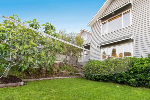 BAY VIEWS ON MANNA - DROMANA - Lismore Accommodation 0