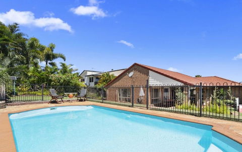 BB233 Banksia Beach Family Home - 4 Bedrooms - Lismore Accommodation 0