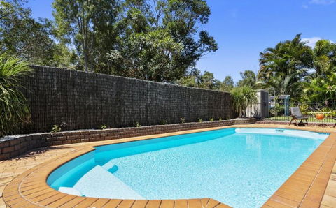 BB233 Banksia Beach Family Home - 4 Bedrooms - Lismore Accommodation 1