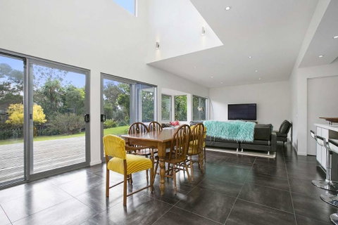 Beach Retreat On Medina - Lismore Accommodation 3