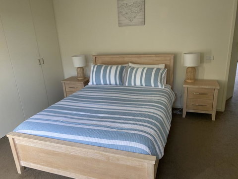 Beach Retreat Townhouse - Lismore Accommodation 1