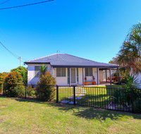 Beach Side Cottage At Blacksmiths - Lismore Accommodation