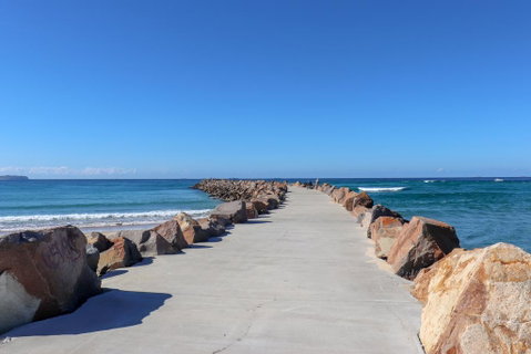 Beach Side Cottage At Blacksmiths - Lismore Accommodation 2