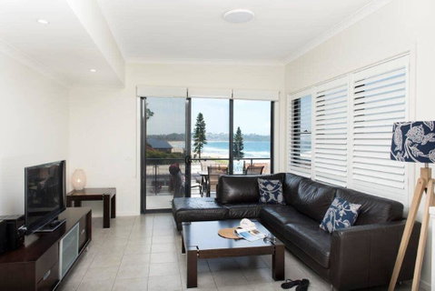 Beachfront 8 - Lismore Accommodation 3
