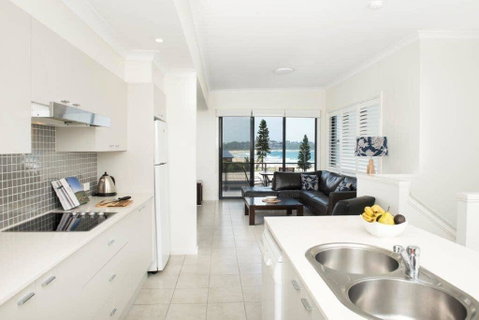 Beachfront 8 - Lismore Accommodation 0