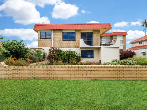 Beachfront Apt With Private Pool - Lismore Accommodation 0