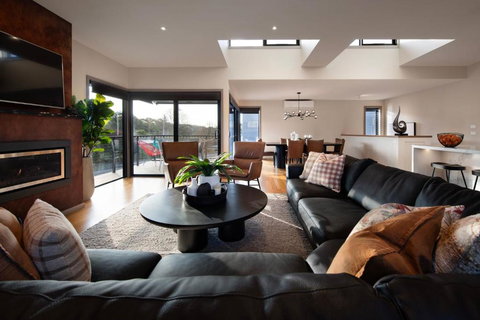 Retreat Lake Daylesford - Free Wifi - Lismore Accommodation 2