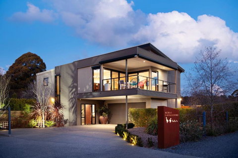 Retreat Lake Daylesford - Free Wifi - Lismore Accommodation 0