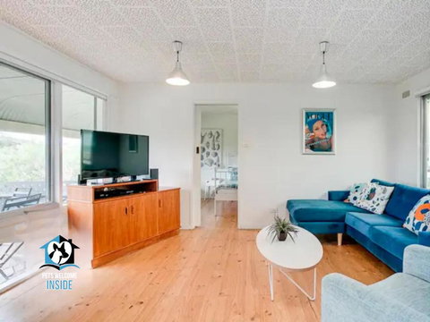 Retro Groovy Pad Pt Elliot - Lismore Accommodation 1