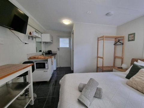 Redcliffe Homestay - Lismore Accommodation 0