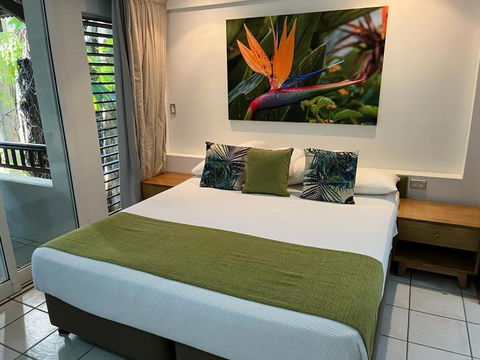 REEF RETREAT APARTMENTS PALM COVE Unit 28 - Lismore Accommodation 0