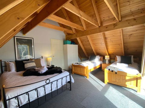 Reel & Relax: 3BR Beach House - Fish, Swim, Surf - Lismore Accommodation 3