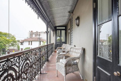 Refined Paddington Corner Terrace With Parking - Lismore Accommodation 3
