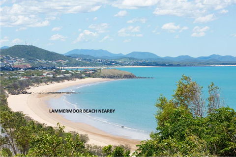 RELAX @48 CLOSE TO BEACH Sleeps 7 - Lismore Accommodation 1