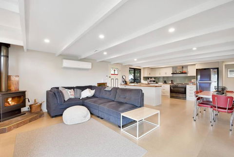 Relax At Goughs Bay - Lismore Accommodation 2