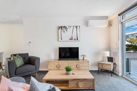 Relaxation Awaits At Runaway Cove - Lismore Accommodation 3