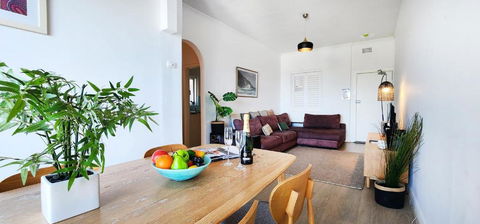 Relaxed Coastal Living With Fantastic Sea Views - Lismore Accommodation 2