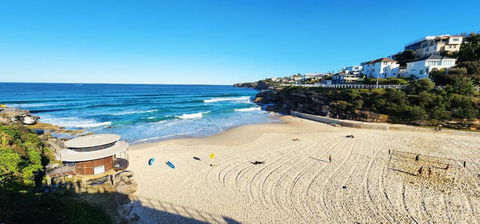 Relaxed Coastal Living With Fantastic Sea Views - Lismore Accommodation 3