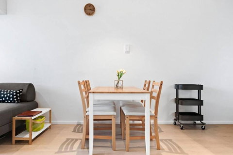 Resort-style Docklands Riverview Stay With Parking - Lismore Accommodation 3