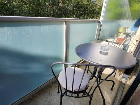 Retro Rose St Kilda Mansions - Lismore Accommodation 2