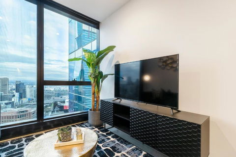 Ritzy Apartment In Iconic Australia 108 With Views - Lismore Accommodation 3