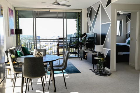 River View Apartment In Brisbane With Parking - Lismore Accommodation 1