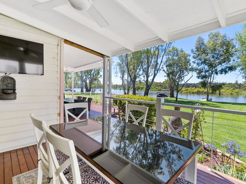 River Views - Lismore Accommodation 1