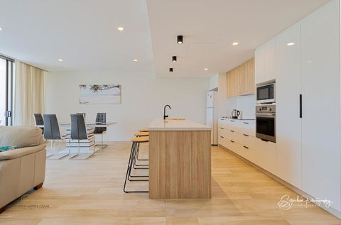 RIVERFRONT BREEZE @ The Cosmopolitan Unit10307 - Lismore Accommodation 0