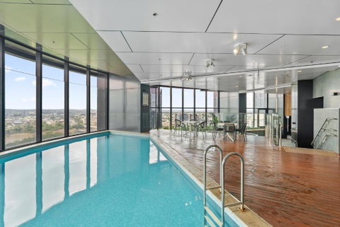 RiverViews 1BR 1BA Skytower Apt With Pool, Gym, Sauna - Lismore Accommodation 3