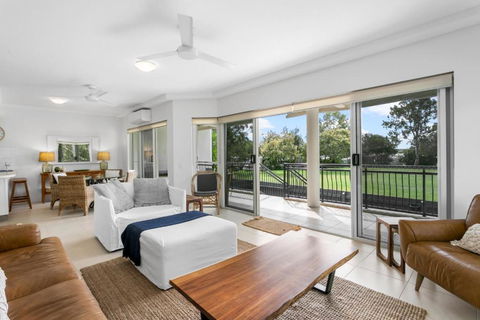 Riviera Noosa Resort - Lismore Accommodation 1