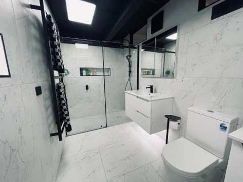 Red Tulip Apartments In Prahran - Lismore Accommodation 2